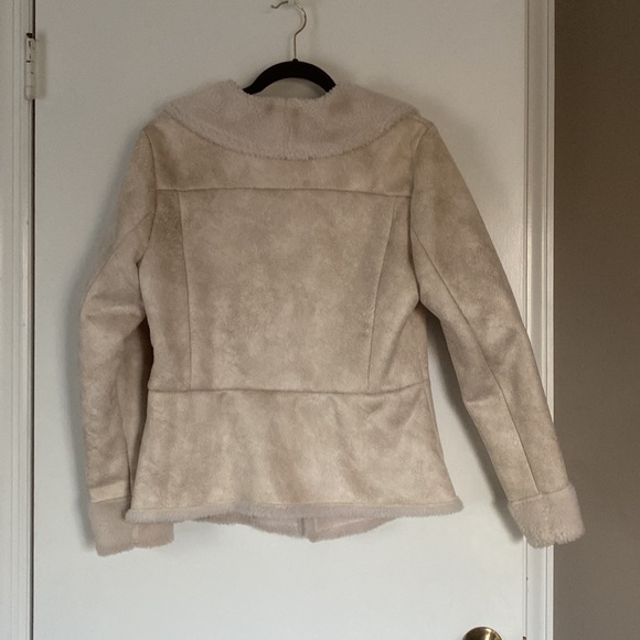 White House black market faux suede Sherpa jacket, size Med - Picture 3 of 9
